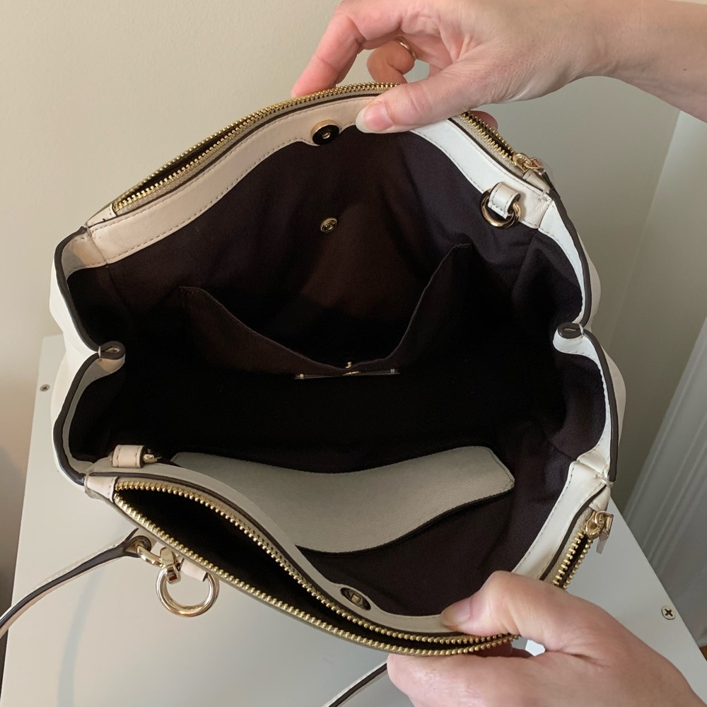 Coach Purse - Picture 6 of 8